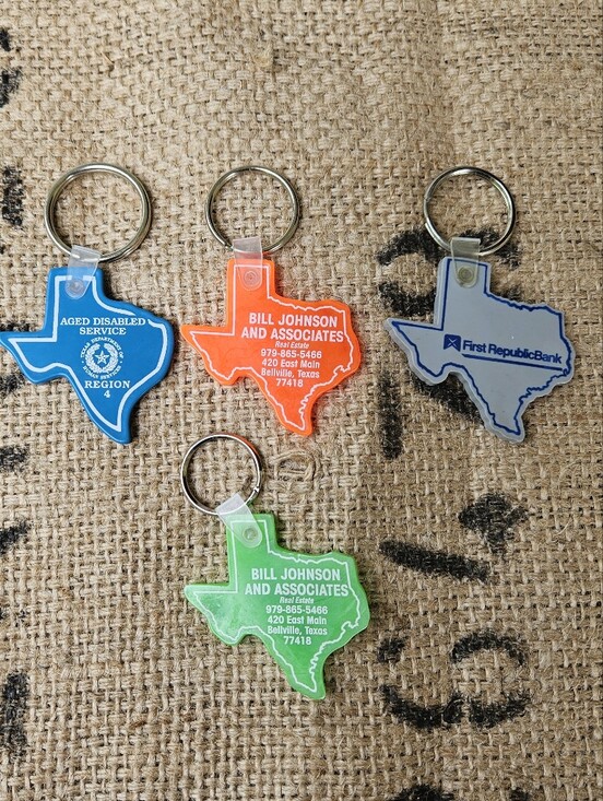Vintage Accessories - Vintage Texas Advertising Key Ring Keychain Lot 4 Rubbery Plastic Key Chains